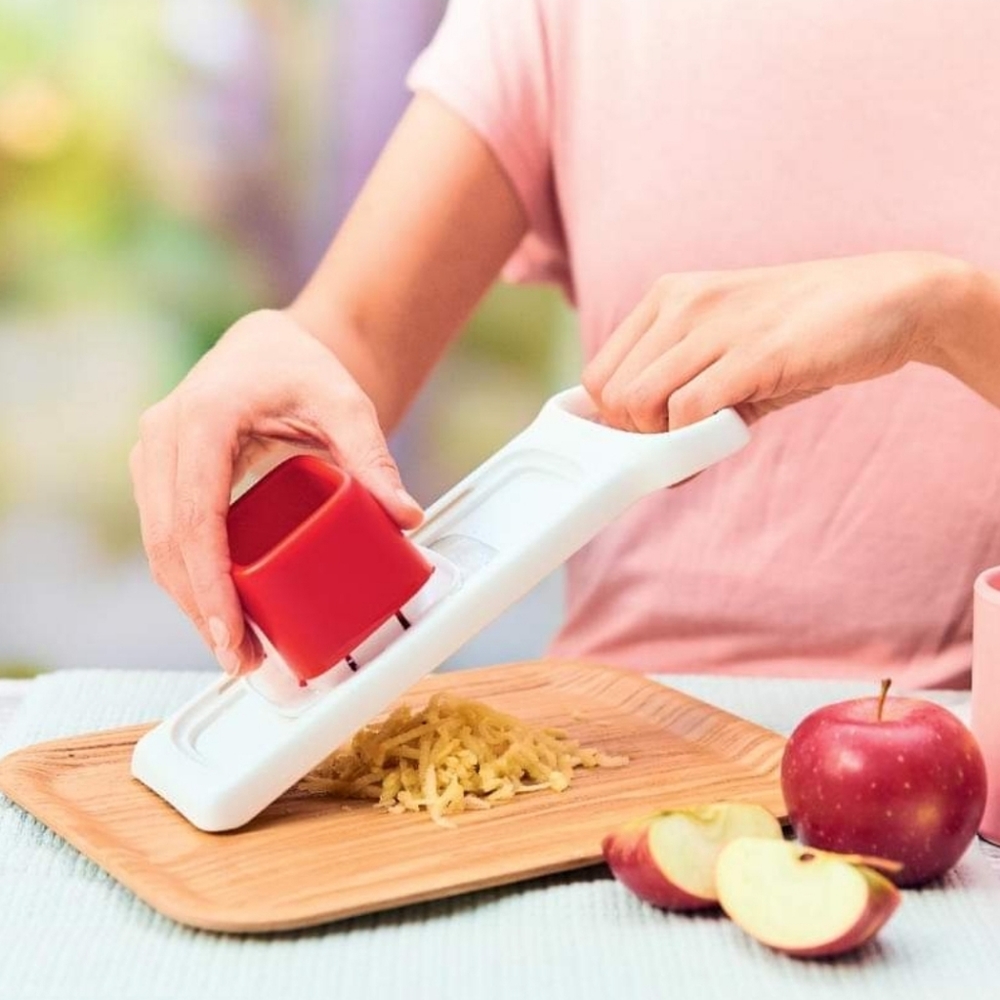 TUPPERWARE SPEEDY GRATER-EXCLUSIVE